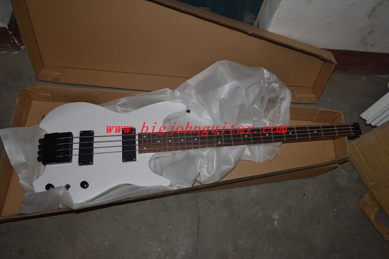 4 strings headless electric bass guitar in white 3034