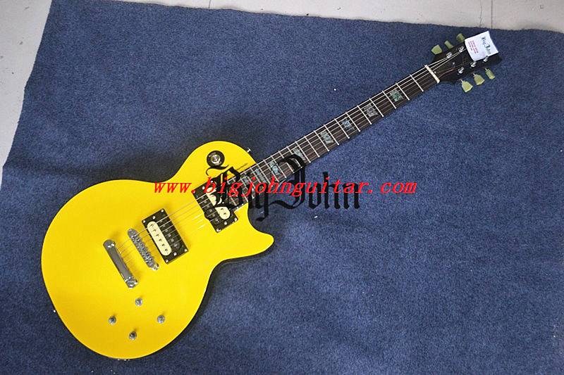 LP standard electric guitar in yellow 3105