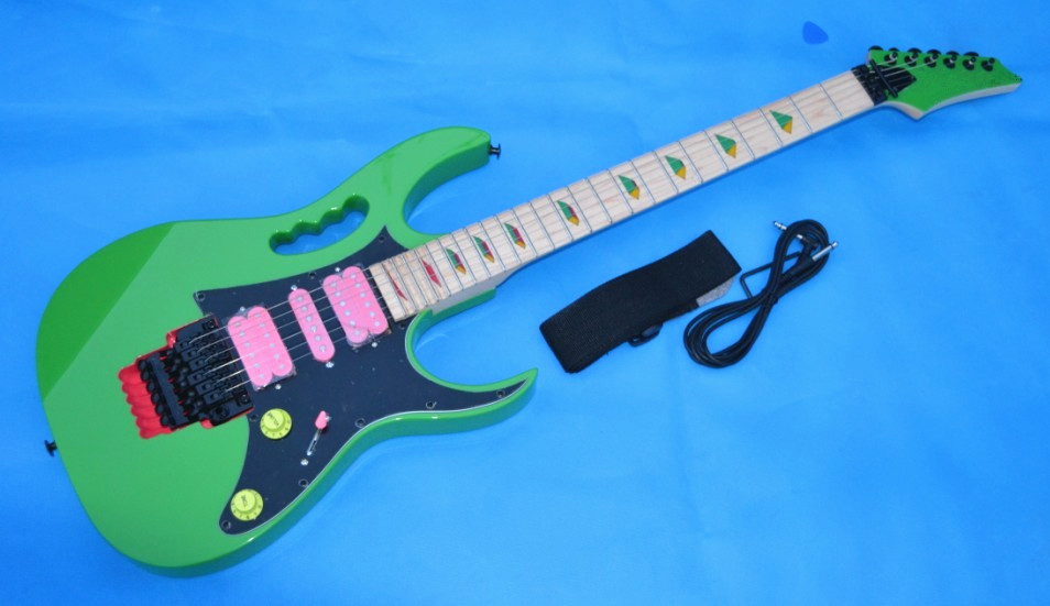 Double wave 7V electric guitar dark green F-1378