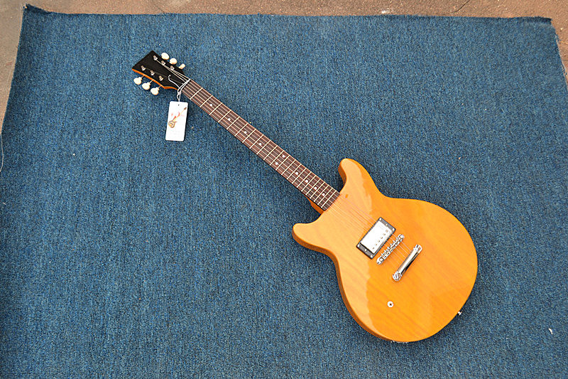 Left hand LP electric guitar in light yellow 3373