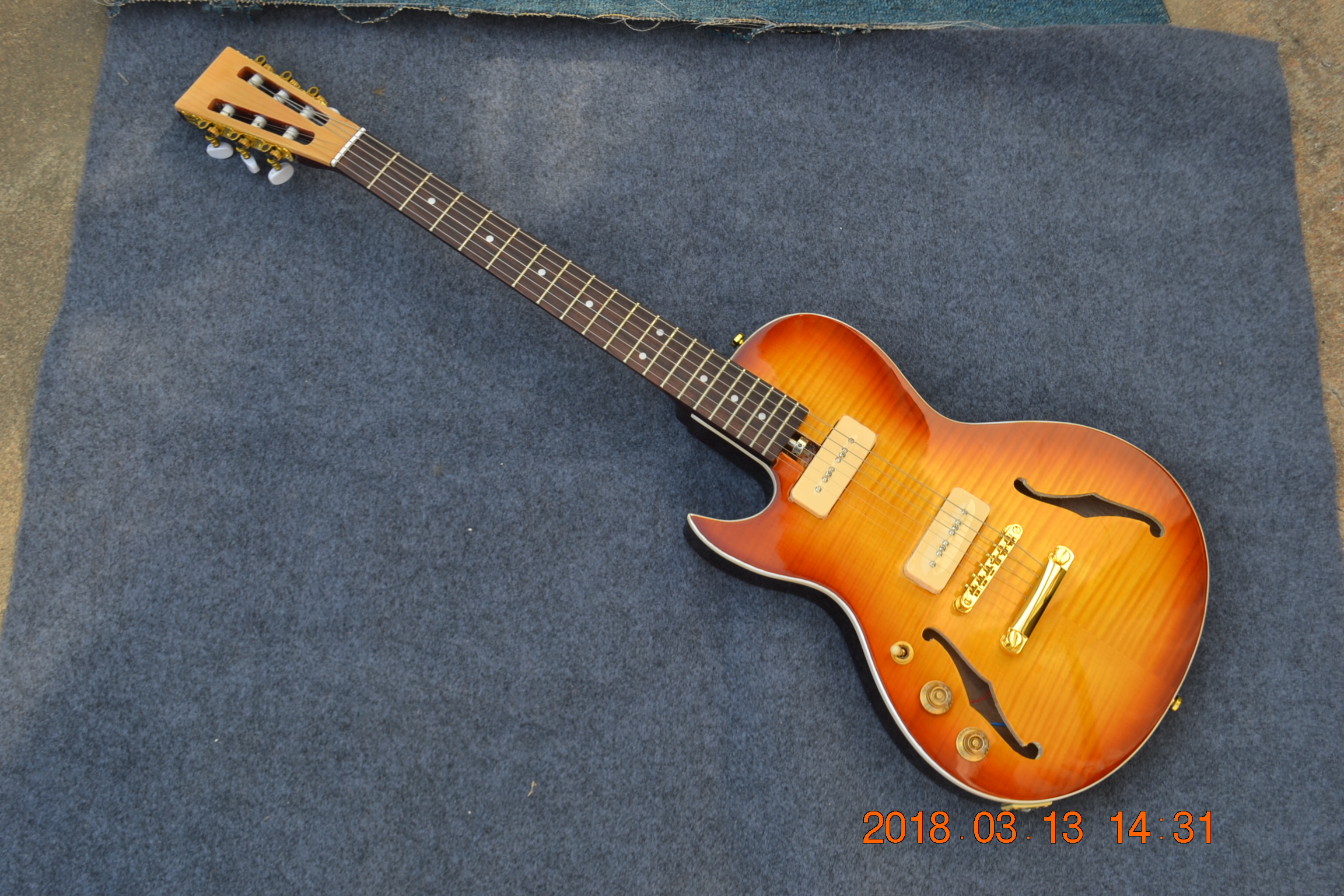 Left hand Semi-hollow electric guitar jazz guitar 3424